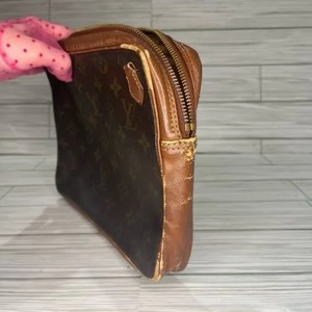 Louis Vuitton Monogram Pochette Second 184 Sport Clutch***